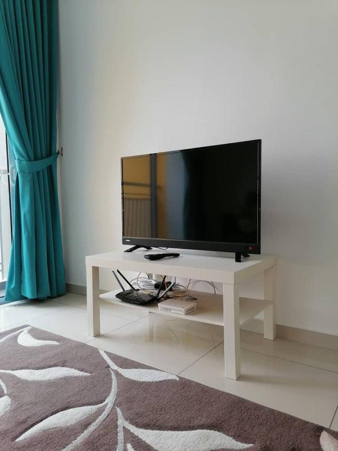 Mesahill Nilai 2 Room Condo - Fast Wifi, Amazing Pool & Tv Kültér fotó