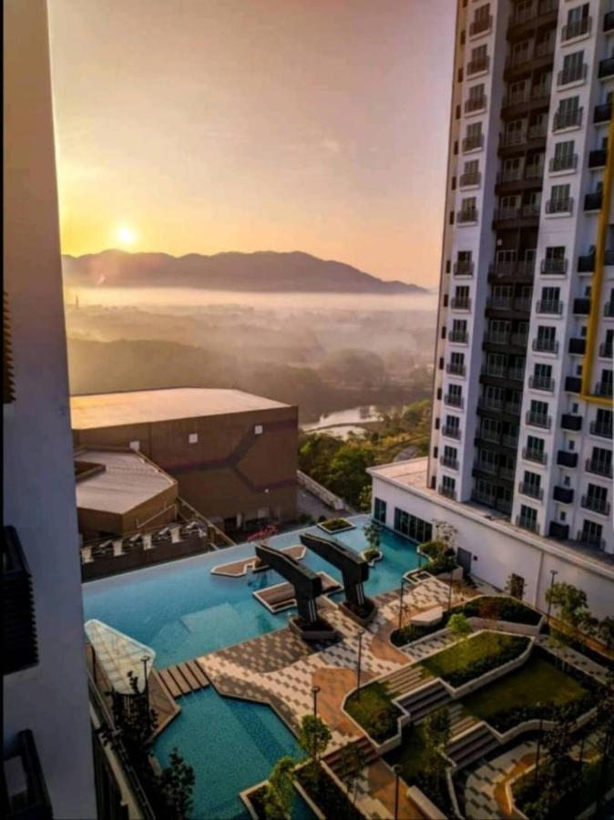 Mesahill Nilai 2 Room Condo - Fast Wifi, Amazing Pool & Tv Kültér fotó